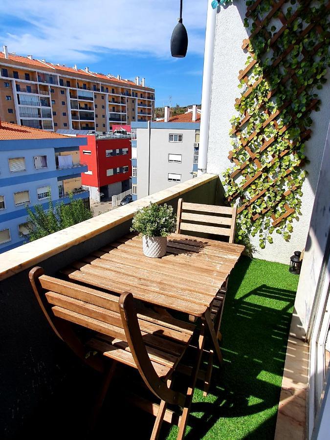 N3 Apartment Amadora Esterno foto