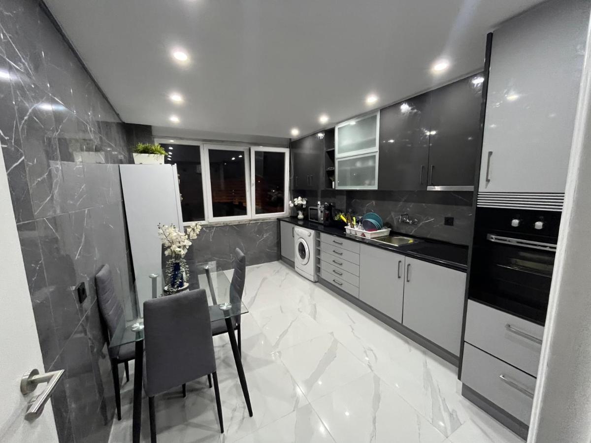 N3 Apartment Amadora Esterno foto